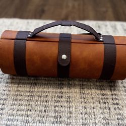 Whiskey /Wine Bottle Gift Presentation Case / Bottle Carrier