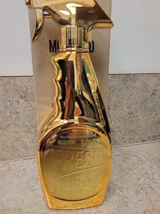 MOSCHINO FRESH GOLD PERFUME 