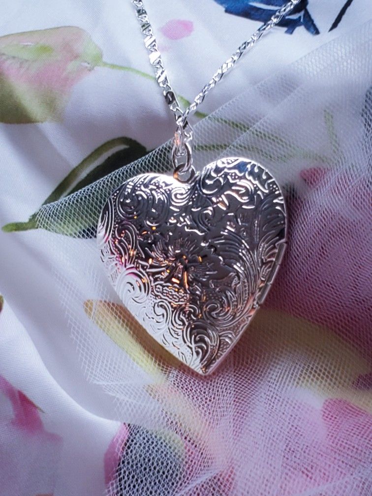 Large 925 Sterling Silver Locket Necklace 