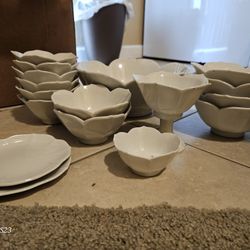 Vintage Lotus Flower Bowl | White Porcelain Soup, Cereal, Noodle Bowl | Made in Japan |