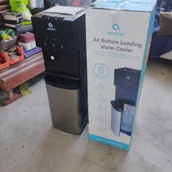 Bottom Loading Cooler Avalon