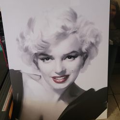 Marilyn Monroe Canvs 24x36 New  More Designs Available 