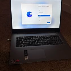 Lenovo Ideapad laptop 17 Inch Screen