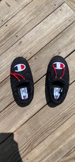 Champion slippers size men’s 9