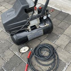 2 Hp Air Compressor W/hose 