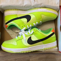 Nike Dunk Low Volt