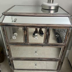 Free Set Of Mirror End Tables/Nightstands 