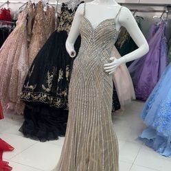 Beautiful Beige With Silver Crystals. 