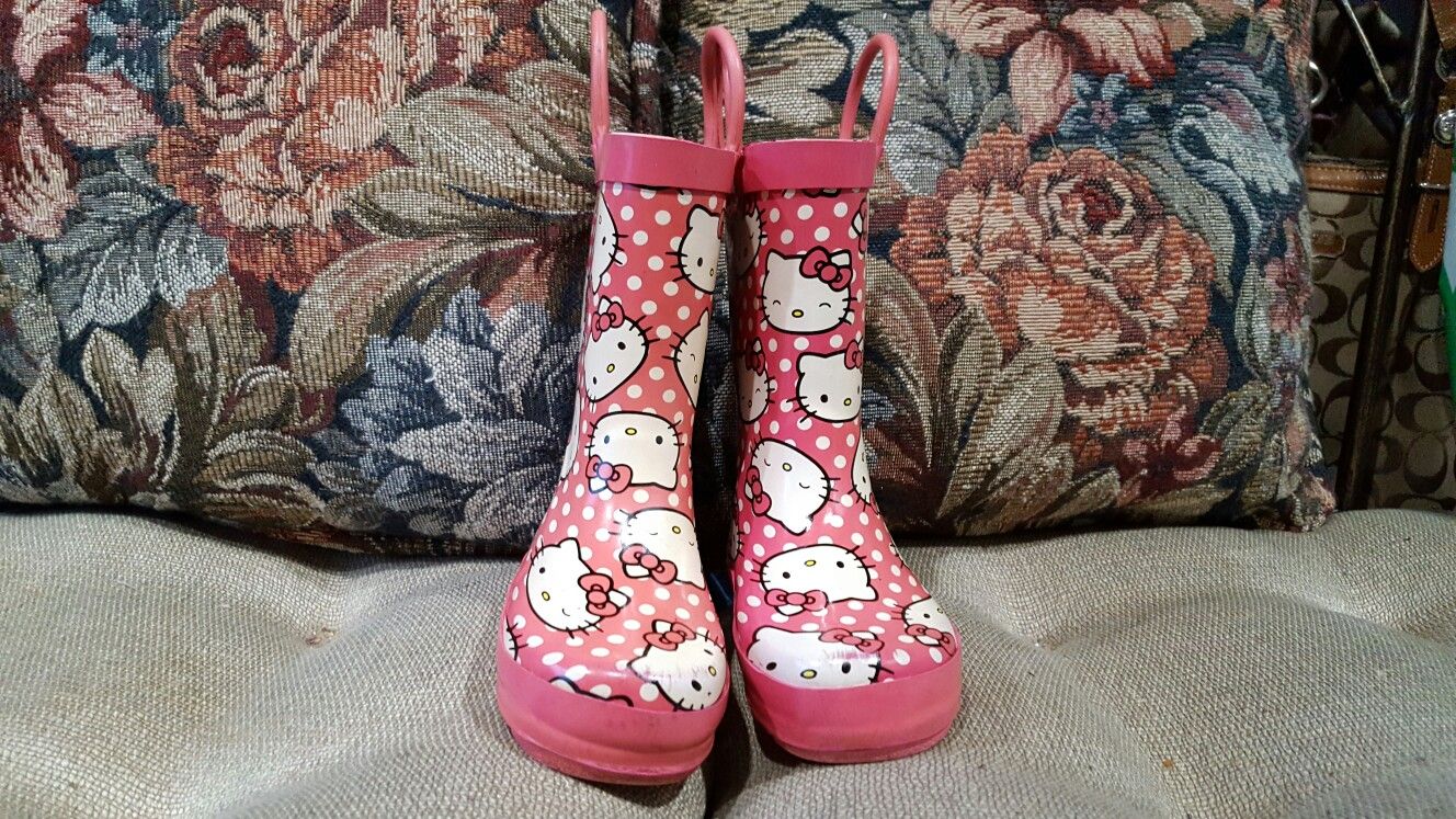 Western Chief Hello Kitty Rain boots