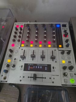 VINTAGE DENON X1500-S 4  channel DJ mixer