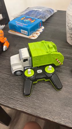 Recycling truck remote control