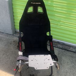PLAYSEAT Challenge SIM Racing Cockpit | Foldable 