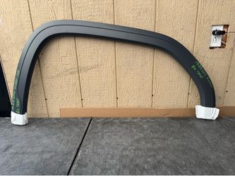 2019 2020 2021 2022 2023 2024 2025 GMC SIERRA 1500 RIGHT FRONT SIDE FLARE FENDER OEM USED