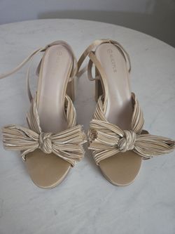 Size 9 shoes only used once