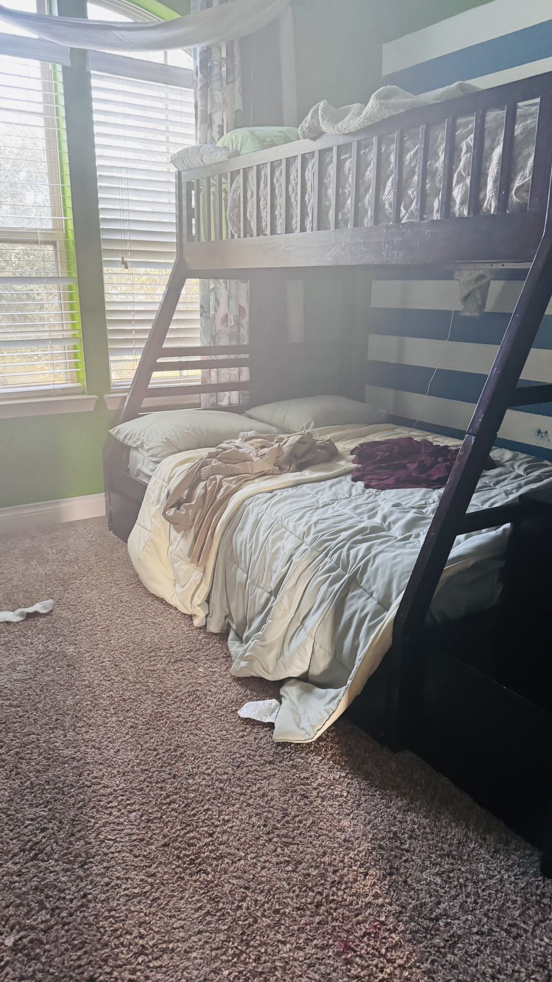 ALMOST FREE BUNK BED WITH 2 MATRESS