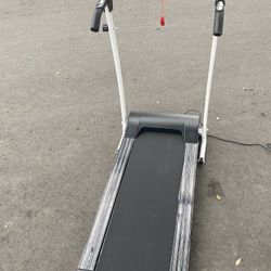 Brand New running electric treadmill for 120