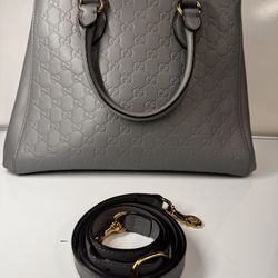 Gucci signature Bag, Guccisima leather. 