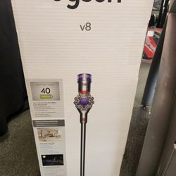 Dyson V8 Cordless Vacuum Cleaner. New