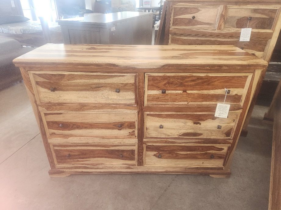 RUSTIC SOLID WOOD BEDROOM SET QUEEN BED, DRESSER, CHEST, NIGHTSTAND SHEESHAM WOOD