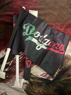 Dodgers windows flag