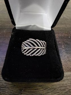Pandora Feather Ring