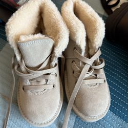 Bearpaw Boots