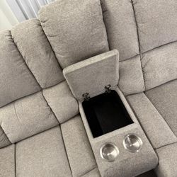 Couch Recliner New-used 
