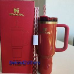 Stanley Scarlet Tinsel 40oz