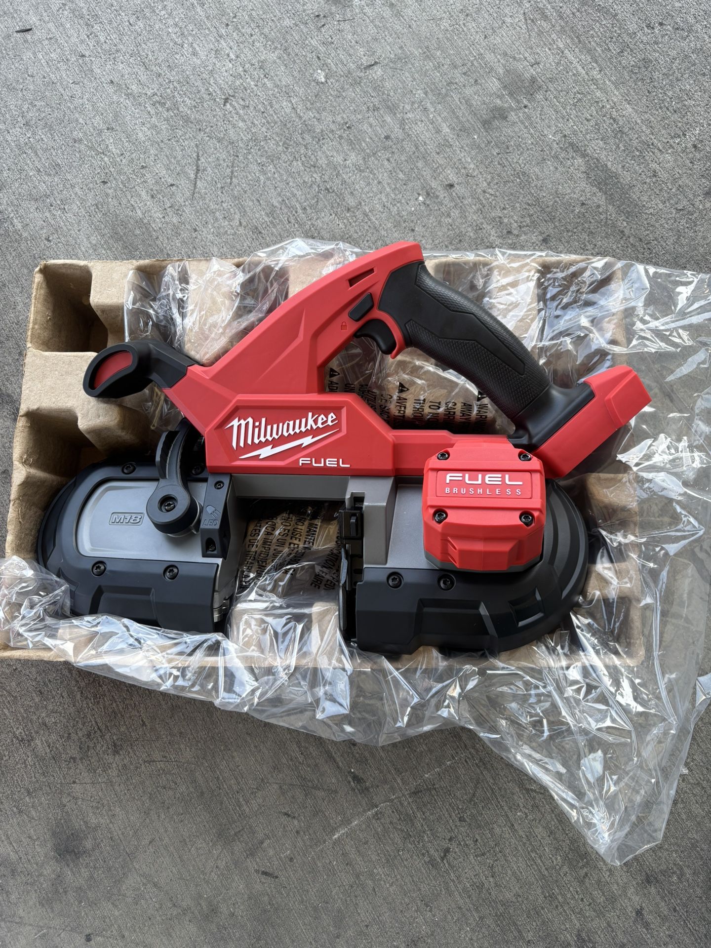 M18 FUEL 18V Lithium-Ion Brushless Cordless Compact Bandsaw (Tool-Only)