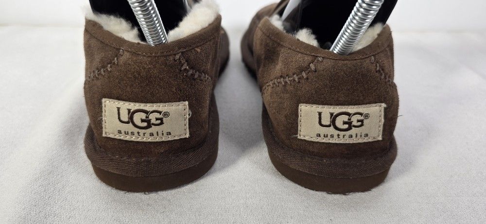 NEW UGG Pure K ASCOT Dark Chestnut KIDS Size 2 Unisex Slip on Dark Chestnut Loafer Flats slipper - Size is KIDS 2.