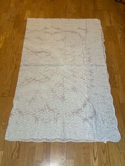 Vintage White Floral Lace Tablecloth 60x80 Rectangular