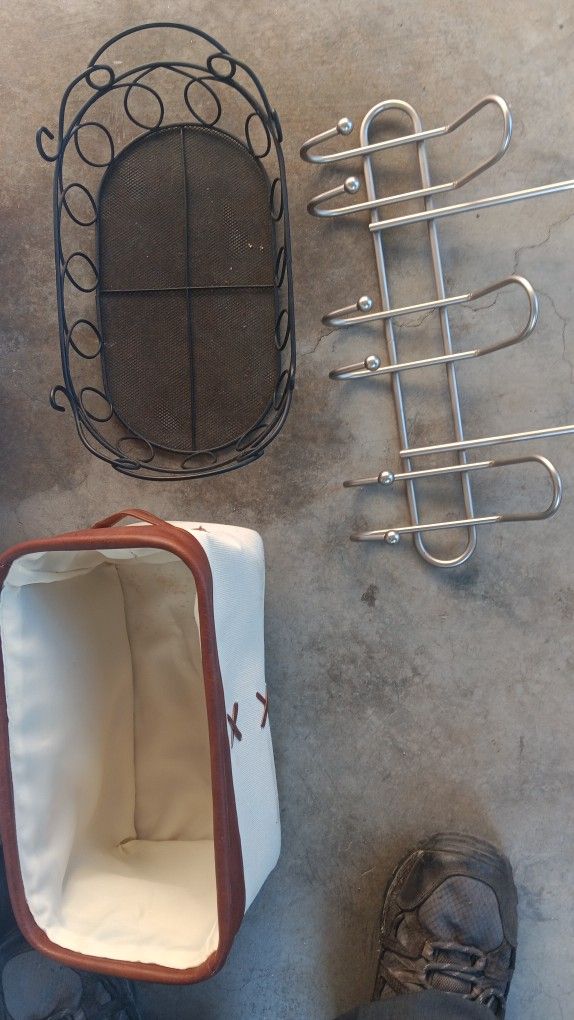 Over The Door Hanger  And Basket