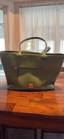 Dooney & Bourke Large Zip Tote