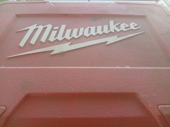 Milwaukee airplunger
