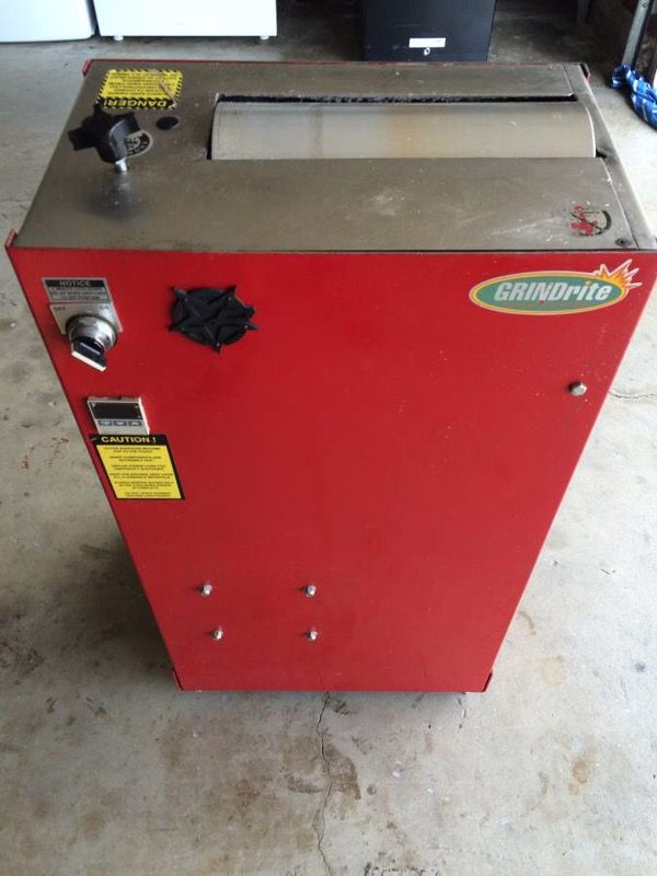 Grindrite ST490 Ski Snowboard Hot Belt Waxer Buffer for Sale in Irvine