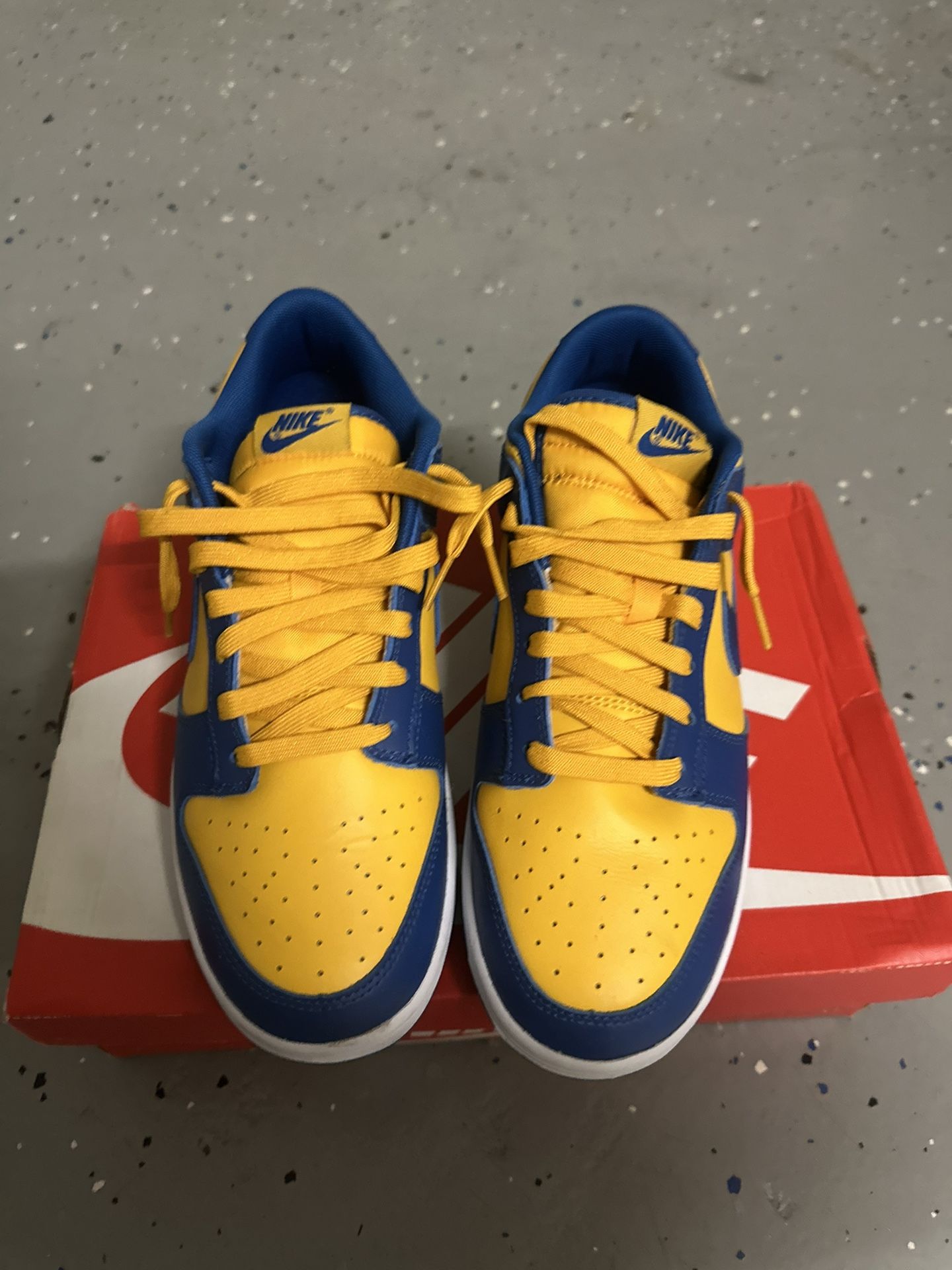 Dunk Low  “UCLA”