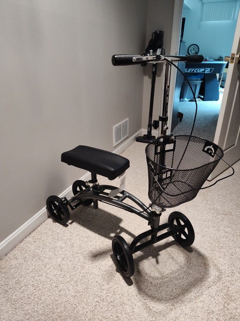 Knee Scooter 