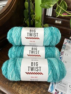 Joann’s Big Twist Value Yarn- 4 Skeins- Discontinued- Aqua Ombré- 🧶