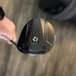 Taylormade Qi4D 8* BRAND NEW W/ Head Cover