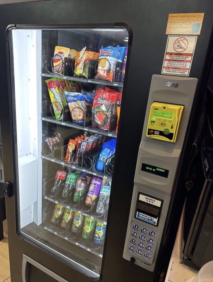 Combo Vending Machine With A Card Reader