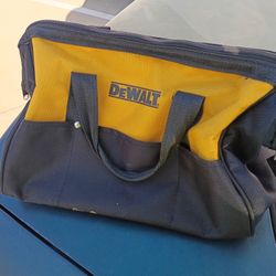 DEWALT TOOL BAG 
