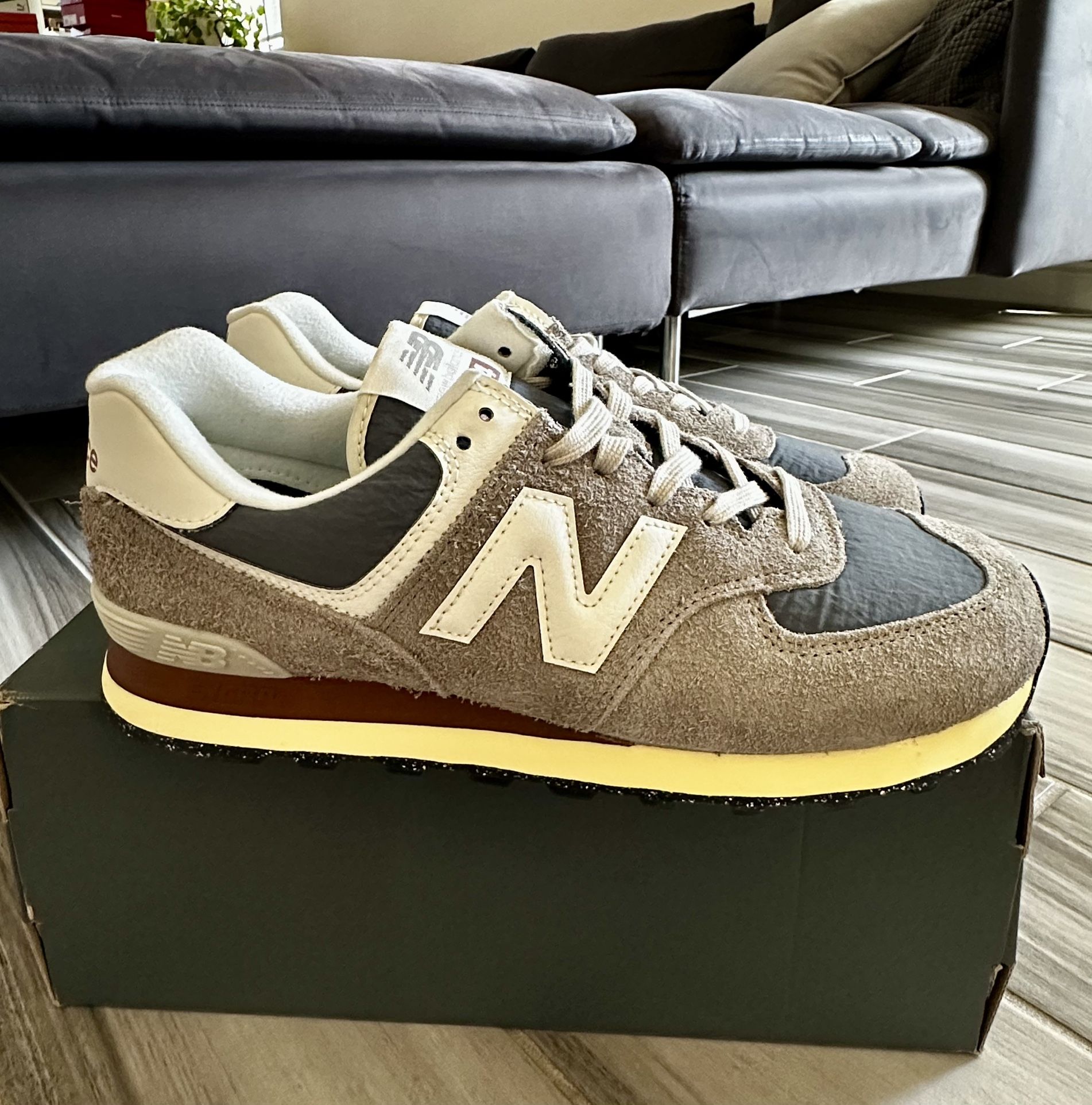 Men's New Balance 574 Core Casual Shoes - Brown White - Size 8.5, 9.5, 11.5