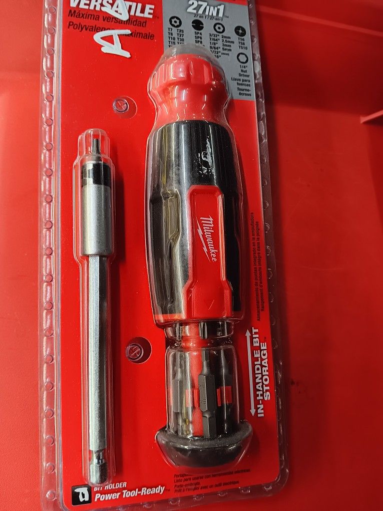 Milwaukee Multi-Bit Driver 27-in-1 