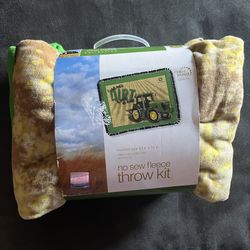 John Deere No Sew Fleece Throw Blanket Kit 43” X 55” NEW