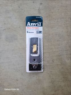 Glass scraper