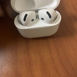 Apple AirPods Wireless Earbuds 