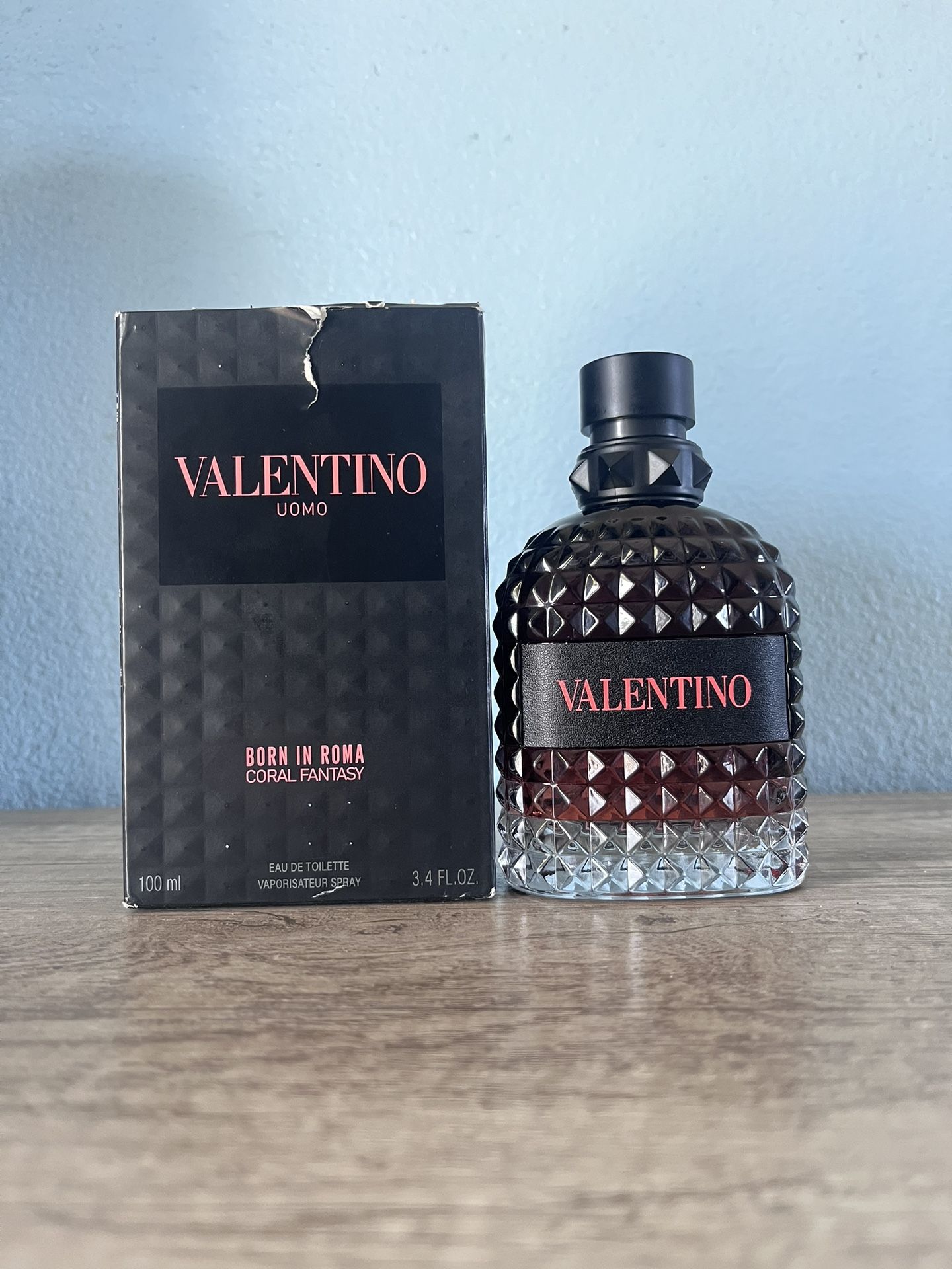 Valentino Born In Roma Coral Fantasy