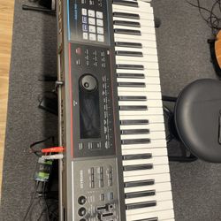 Roland JunoDS -76 Keyboard