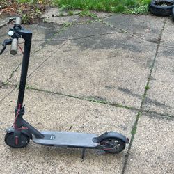 Electric Scooter 40-50 Miles PH