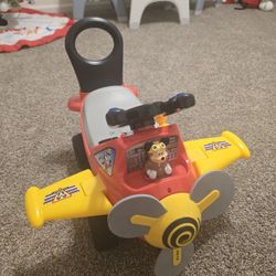Disney Mickey Mouse Plane Light & Sound Activity Ride-On, 20.5" x 18" x 15.375"